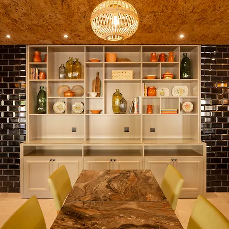 Ap Adriana 酒店 4*