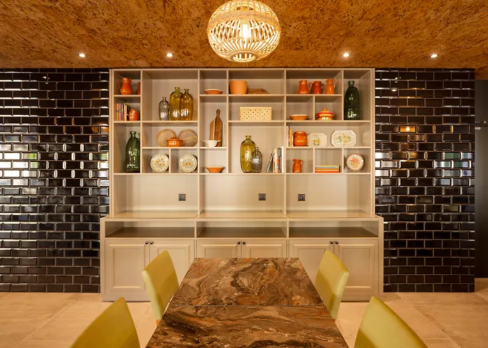 Ap Adriana Szálloda 4*