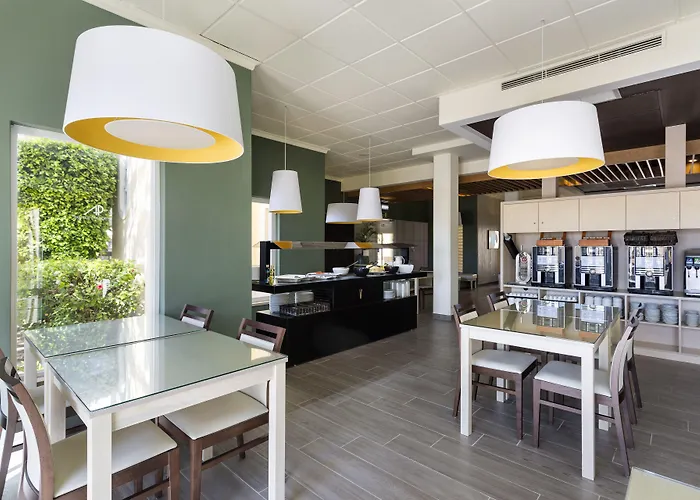 Ap Adriana 4* 阿尔布费拉